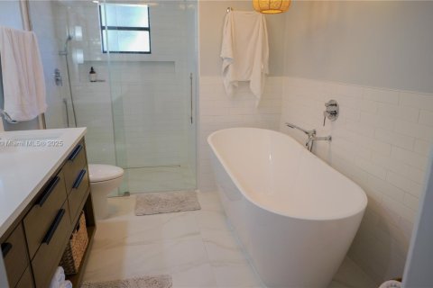 Townhouse in Fort Lauderdale, Florida 2 bedrooms, 124.95 sq.m. № 1711125 - photo 16
