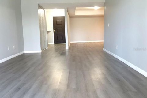 Condo in Orlando, Florida, 2 bedrooms № 2237358 - photo 4