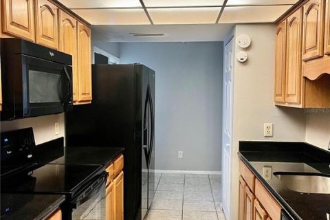 Condo in Orlando, Florida, 2 bedrooms № 2237358 - photo 6