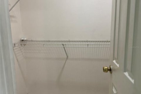 House in Orlando, Florida 3 bedrooms, 96.53 sq.m. № 1873075 - photo 11