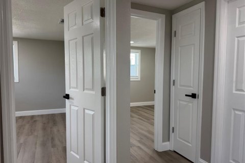 Villa ou maison à vendre à Port Richey, Floride: 2 chambres, 100.33 m2 № 2133385 - photo 3