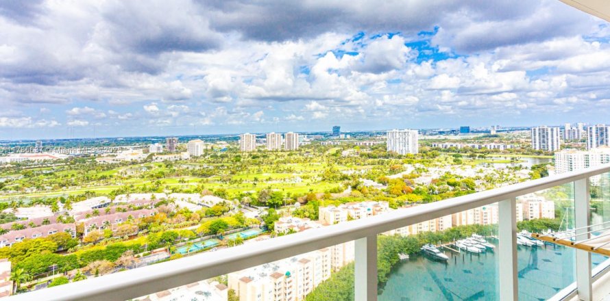 Condo à Aventura, Floride, 2 chambres № 1862852