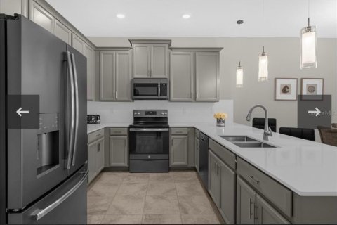 Condo in Davenport, Florida, 3 bedrooms  № 1211004 - photo 4