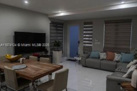 Купить кондоминиум в Дорал, Флорида 3 спальни, 125.51м2, № 2080364 - фото 5