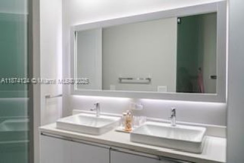 Купить кондоминиум в Дорал, Флорида 3 спальни, 125.51м2, № 2080364 - фото 19