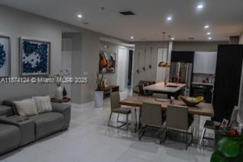 Купить кондоминиум в Дорал, Флорида 3 спальни, 125.51м2, № 2080364 - фото 2