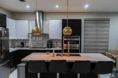 Купить кондоминиум в Дорал, Флорида 3 спальни, 125.51м2, № 2080364 - фото 7
