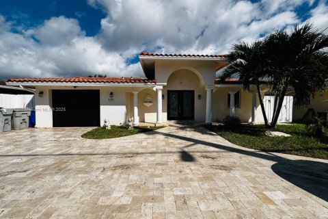 Casa en alquiler en Pompano Beach, Florida, 3 dormitorios, 121.98 m2 № 2015533 - foto 3
