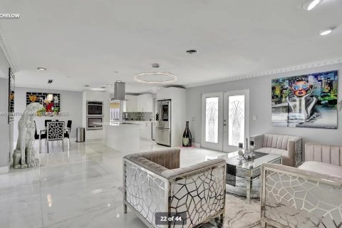 Casa en alquiler en Pompano Beach, Florida, 3 dormitorios, 121.98 m2 № 2015533 - foto 10