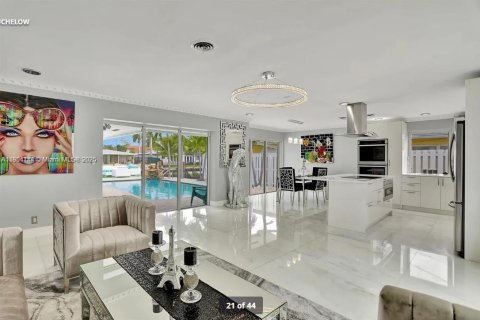 Casa en alquiler en Pompano Beach, Florida, 3 dormitorios, 121.98 m2 № 2015533 - foto 23