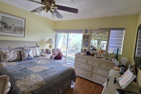 Copropriété à louer à Miami, Floride: 1 chambre, 71.26 m2 № 2047683 - photo 11