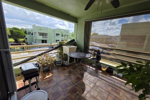 Copropriété à louer à Miami, Floride: 1 chambre, 71.26 m2 № 2047683 - photo 16