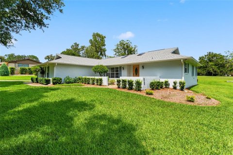 Villa ou maison à louer à Ocala, Floride: 3 chambres, 168.9 m2 № 2402976 - photo 5