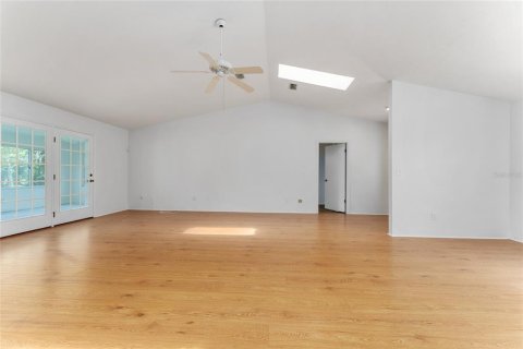 Villa ou maison à louer à Ocala, Floride: 3 chambres, 168.9 m2 № 2402976 - photo 19