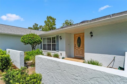 Villa ou maison à louer à Ocala, Floride: 3 chambres, 168.9 m2 № 2402976 - photo 6