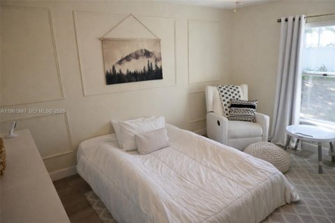 House in Port St. Lucie, Florida 3 bedrooms, 172.98 sq.m. № 2024878 - photo 28