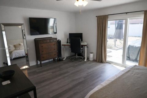 House in Port St. Lucie, Florida 3 bedrooms, 172.98 sq.m. № 2024878 - photo 19