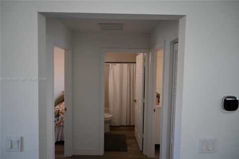 House in Port St. Lucie, Florida 3 bedrooms, 172.98 sq.m. № 2024878 - photo 25