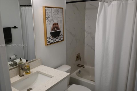 House in Port St. Lucie, Florida 3 bedrooms, 172.98 sq.m. № 2024878 - photo 26