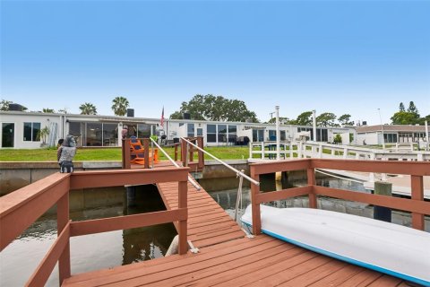 Condominio en venta en Palm Harbor, Florida, 1 dormitorio, 81.29 m2 № 2284856 - foto 23