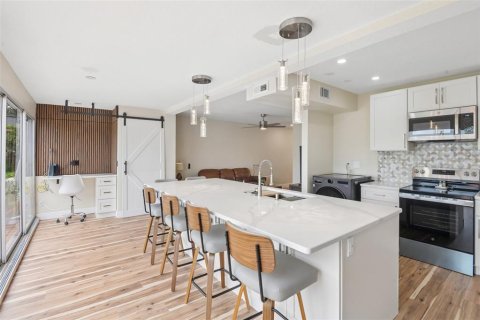 Condominio en venta en Palm Harbor, Florida, 1 dormitorio, 81.29 m2 № 2284856 - foto 7