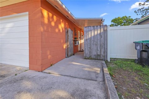 Casa en venta en Orlando, Florida, 3 dormitorios, 127.28 m2 № 1804856 - foto 22