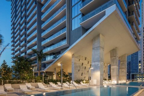 Condo in Miami, Florida, 2 bedrooms  № 1988434