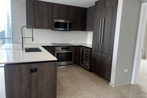 Condo in Miami, Florida, 2 bedrooms  № 1988434 - photo 8
