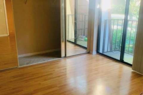 Townhouse in West Palm Beach, Florida 2 bedrooms, 114.83 sq.m. № 2146837 - photo 15