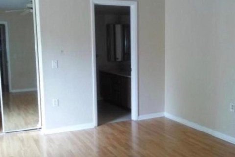 Townhouse in West Palm Beach, Florida 2 bedrooms, 114.83 sq.m. № 2146837 - photo 7