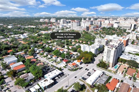 Propiedad comercial en venta en Miami, Florida, 225.57 m2 № 1707322 - foto 8