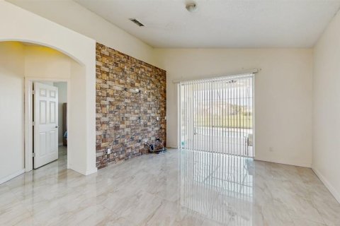 Casa en venta en Kissimmee, Florida, 4 dormitorios, 180.04 m2 № 1832891 - foto 4