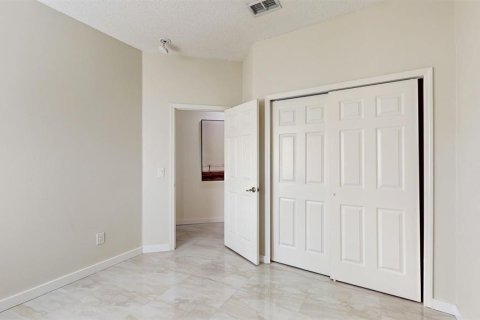 Casa en venta en Kissimmee, Florida, 4 dormitorios, 180.04 m2 № 1832891 - foto 19