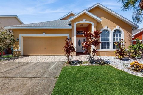 Casa en venta en Kissimmee, Florida, 4 dormitorios, 180.04 m2 № 1832891 - foto 1