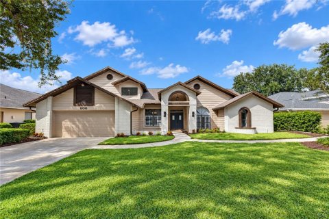 Casa en Lutz, Florida 4 dormitorios, 332.4 m2 № 2380404
