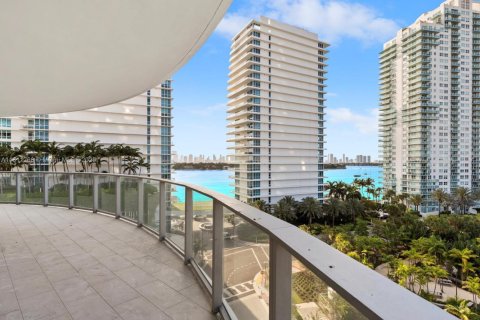 Condominio en venta en Miami Beach, Florida, 2 dormitorios, 128.21 m2 № 1869882 - foto 21