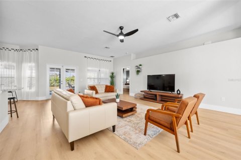 Villa ou maison à vendre à Rotonda, Floride: 4 chambres, 213.77 m2 № 2091974 - photo 14
