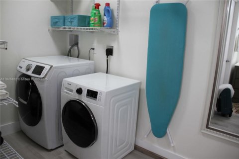 Condominio en venta en Aventura, Florida, 2 dormitorios, 105.82 m2 № 1845837 - foto 29