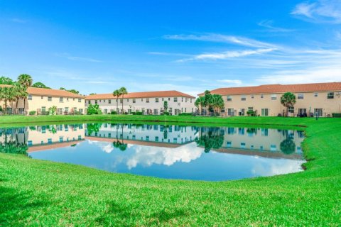 Townhouse in West Palm Beach, Florida 3 bedrooms, 139.26 sq.m. № 2086494 - photo 22