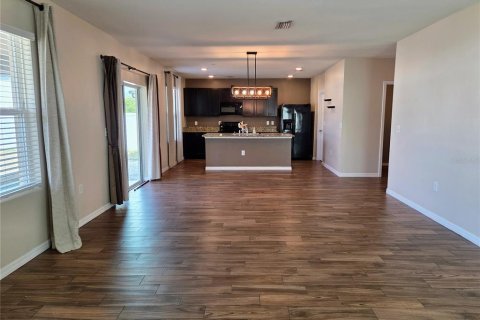 House in Bradenton, Florida 4 bedrooms, 232.72 sq.m. № 2197891 - photo 6