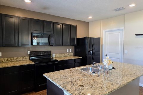 House in Bradenton, Florida 4 bedrooms, 232.72 sq.m. № 2197891 - photo 8