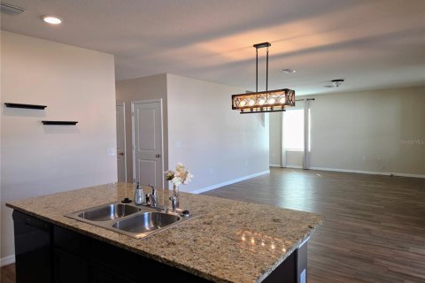 House in Bradenton, Florida 4 bedrooms, 232.72 sq.m. № 2197891 - photo 9