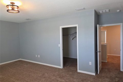 House in Bradenton, Florida 4 bedrooms, 232.72 sq.m. № 2197891 - photo 18