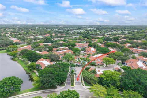Condo in Plantation, Florida, 2 bedrooms  № 1845439 - photo 26