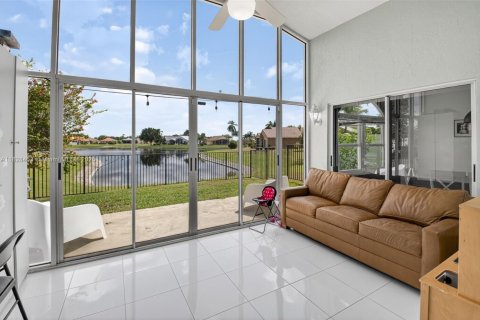 House in Delray Beach, Florida 3 bedrooms, 187.94 sq.m. № 1801010 - photo 30