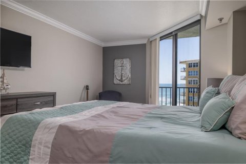 Condo in New Smyrna Beach, Florida, 1 bedroom  № 1648004 - photo 14