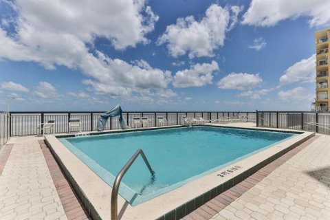 Condo in New Smyrna Beach, Florida, 1 bedroom  № 1648004 - photo 22
