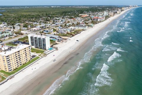 Condo in New Smyrna Beach, Florida, 1 bedroom  № 1648004 - photo 4