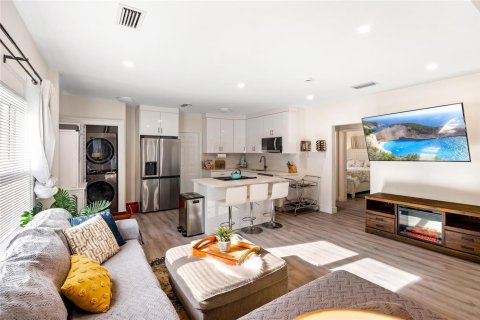 Villa ou maison à vendre à Dania Beach, Floride: 3 chambres, 104.7 m2 № 2083918 - photo 8