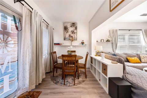 Villa ou maison à vendre à Dania Beach, Floride: 3 chambres, 104.7 m2 № 2083918 - photo 7